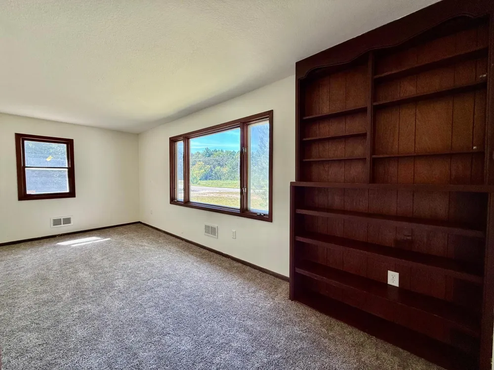 5300 W River Road NW Rochester, MN 55901