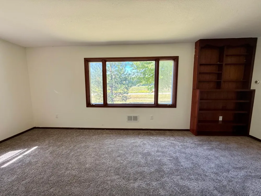 5300 W River Road NW Rochester, MN 55901