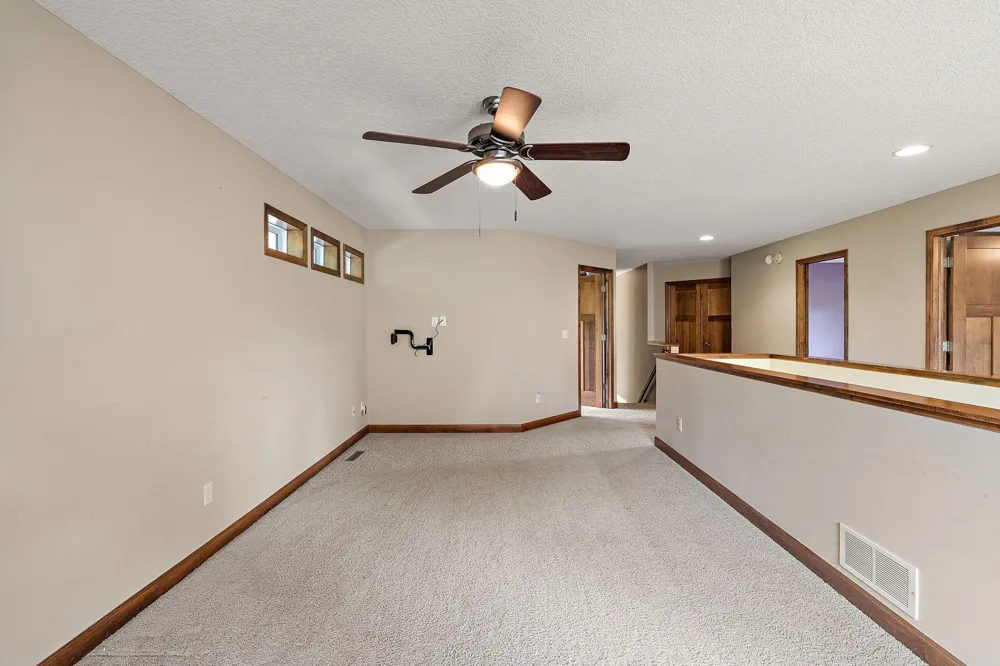 10742 Maple Boulevard Woodbury, MN 55129