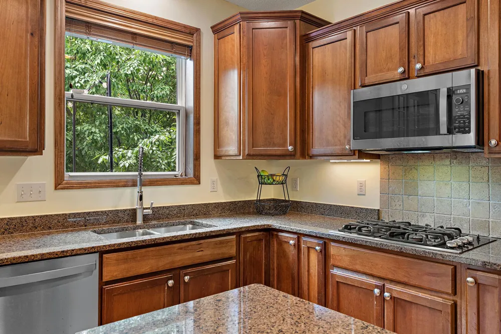10742 Maple Boulevard Woodbury, MN 55129