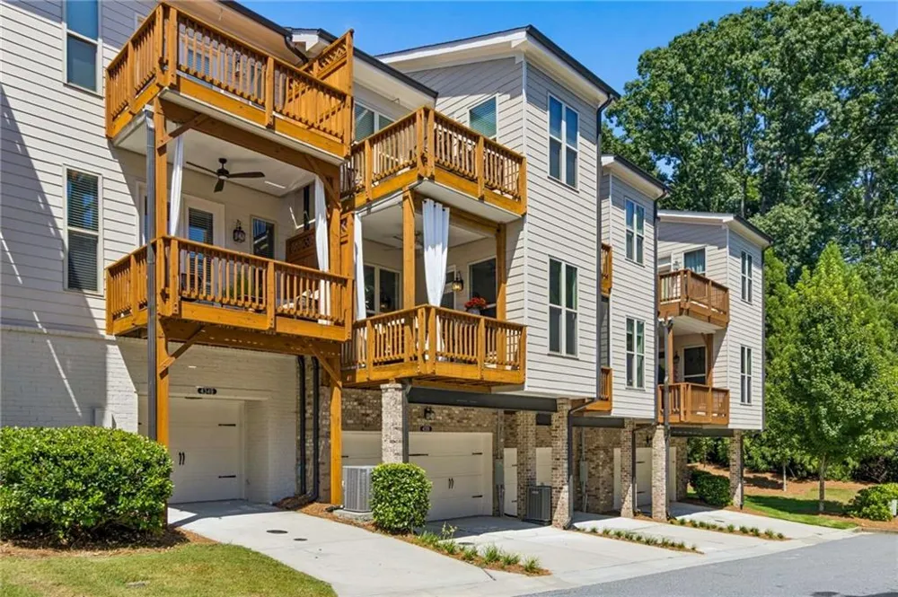 4351 Parkside Place Sandy Springs, GA 30342