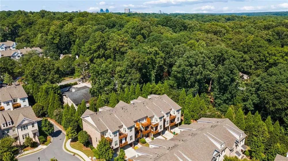 4351 Parkside Place Sandy Springs, GA 30342
