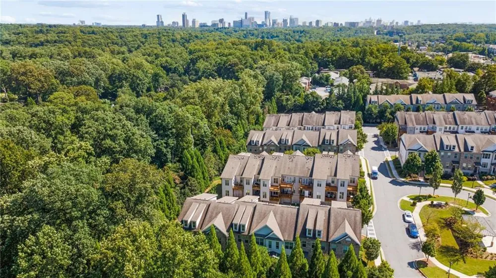 4351 Parkside Place Sandy Springs, GA 30342