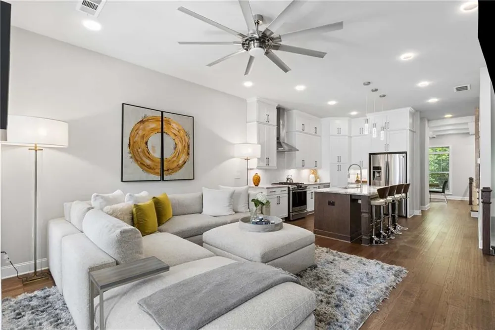 4351 Parkside Place Sandy Springs, GA 30342
