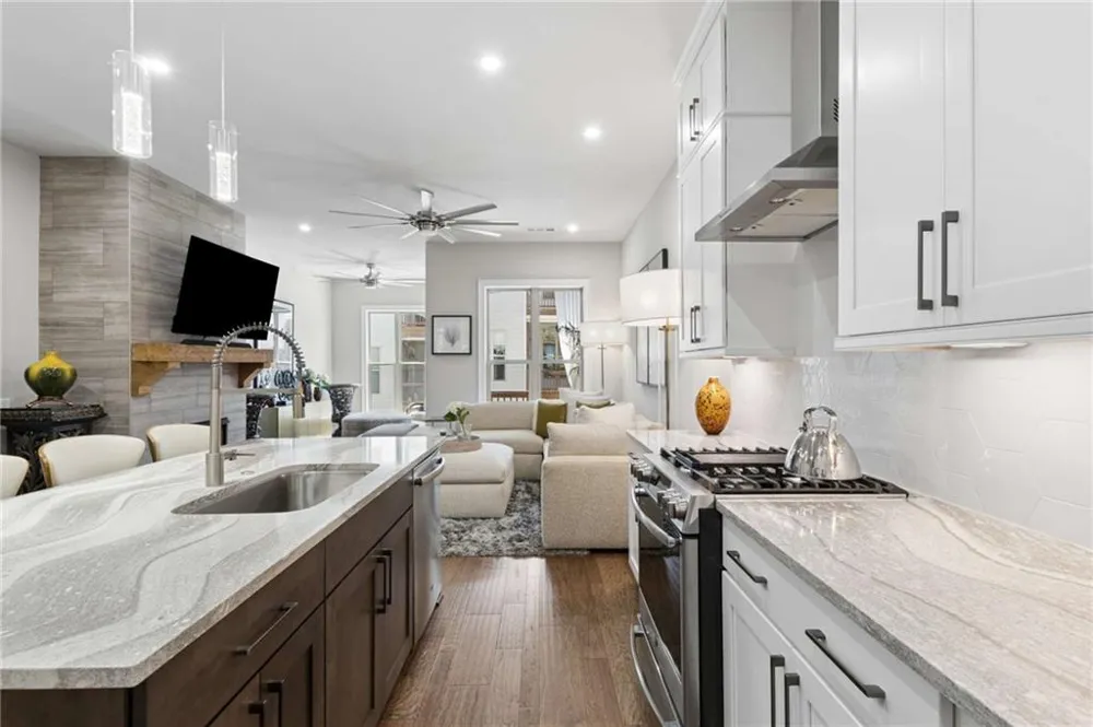 4351 Parkside Place Sandy Springs, GA 30342
