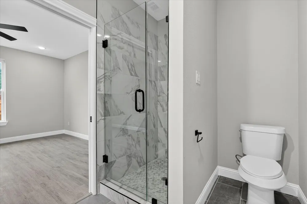 806 Premier Grand Prairie, TX 75051