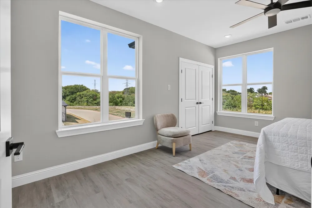 804 Premier Grand Prairie, TX 75051