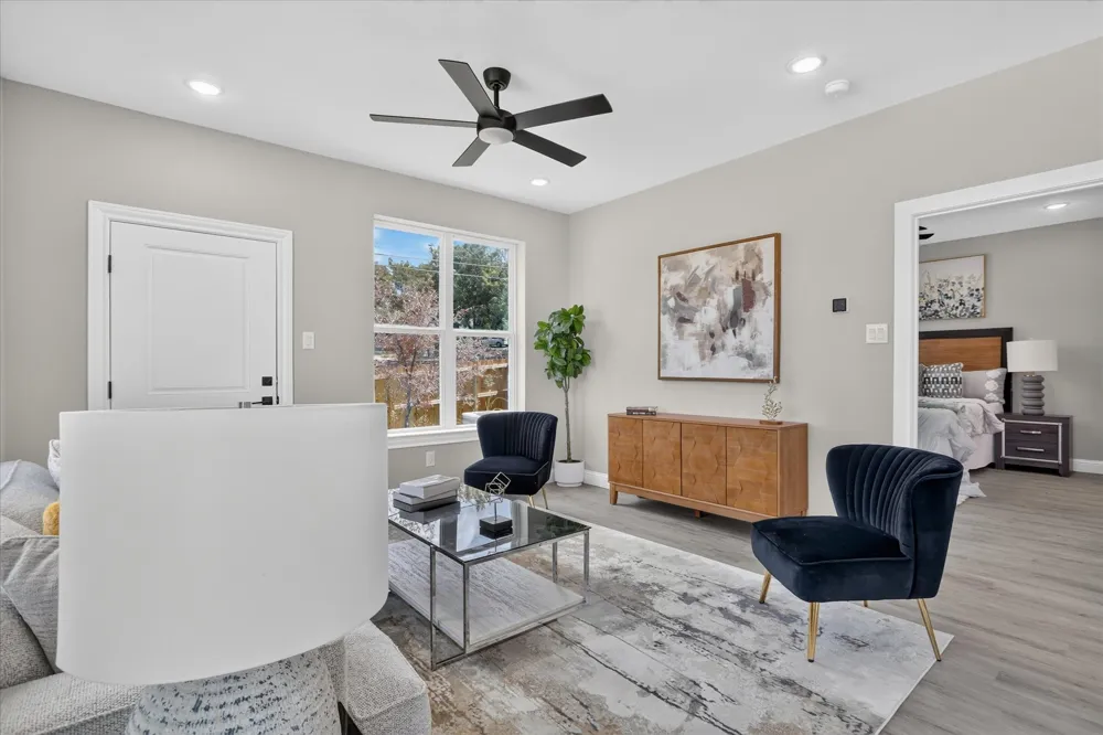 804 Premier Grand Prairie, TX 75051