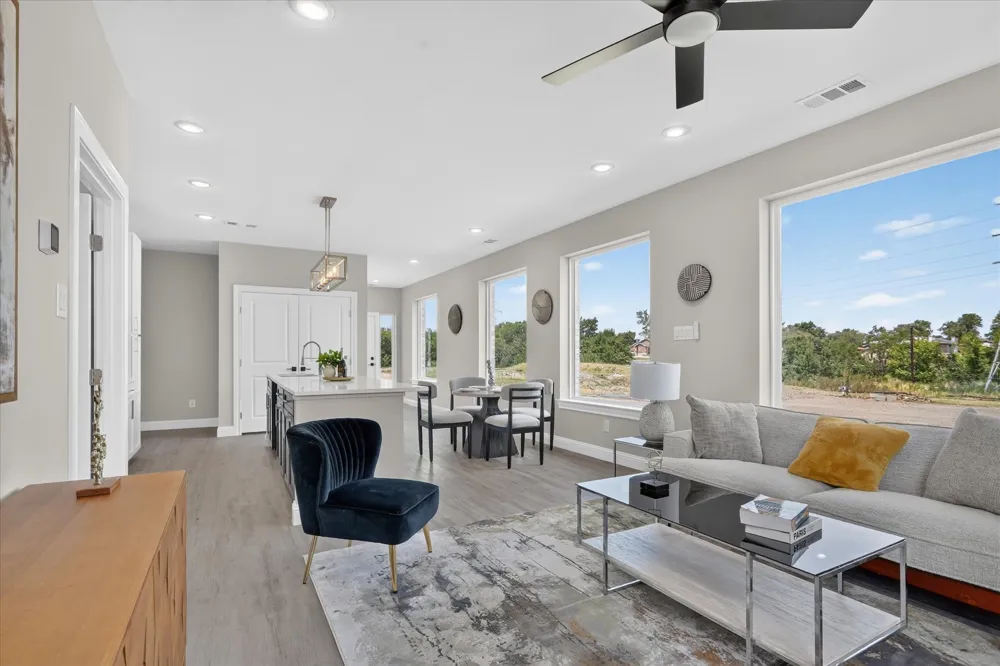 804 Premier Grand Prairie, TX 75051