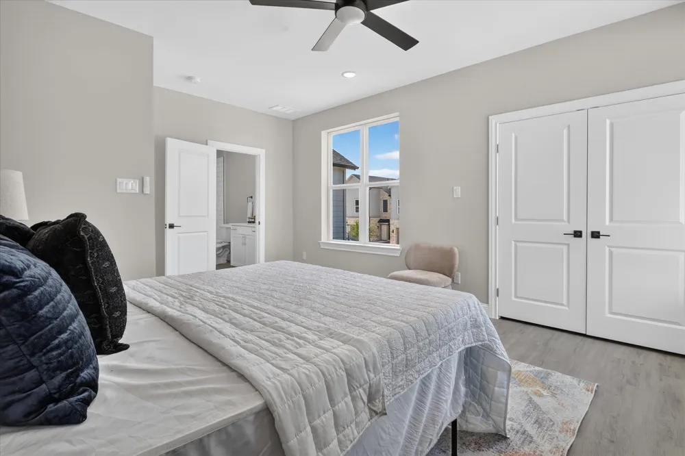 804 Premier Grand Prairie, TX 75051