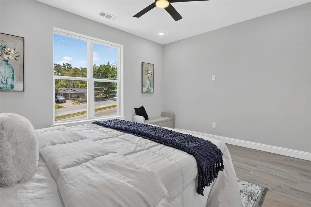 804 Premier Grand Prairie, TX 75051