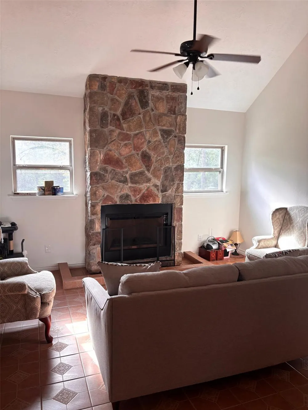 5829 Hwy 159 W Bellville, TX 77418