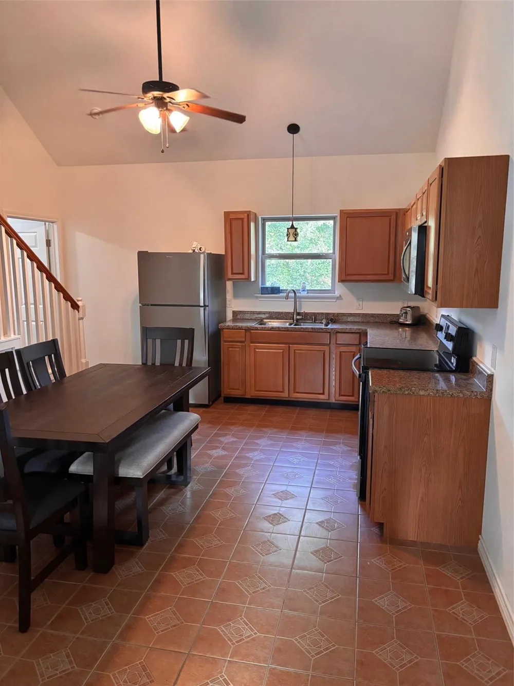5829 Hwy 159 W Bellville, TX 77418
