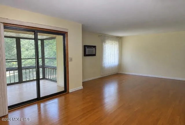 147 Amberly Drive #G Manalapan, NJ 07726