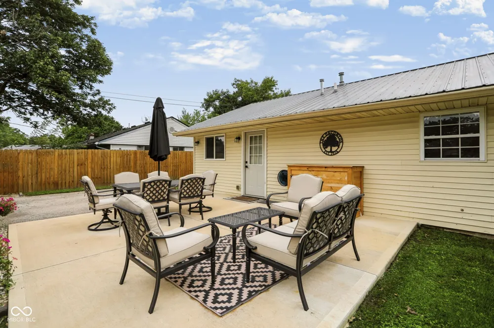 1566 Roberts Road Franklin, IN 46131