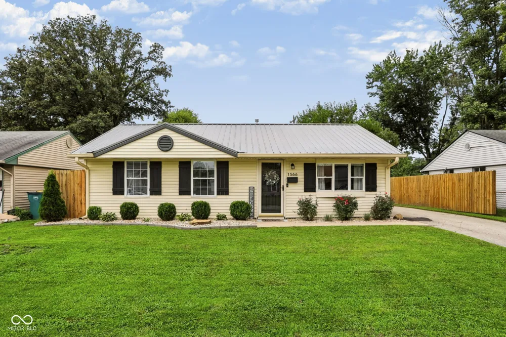 1566 Roberts Road Franklin, IN 46131