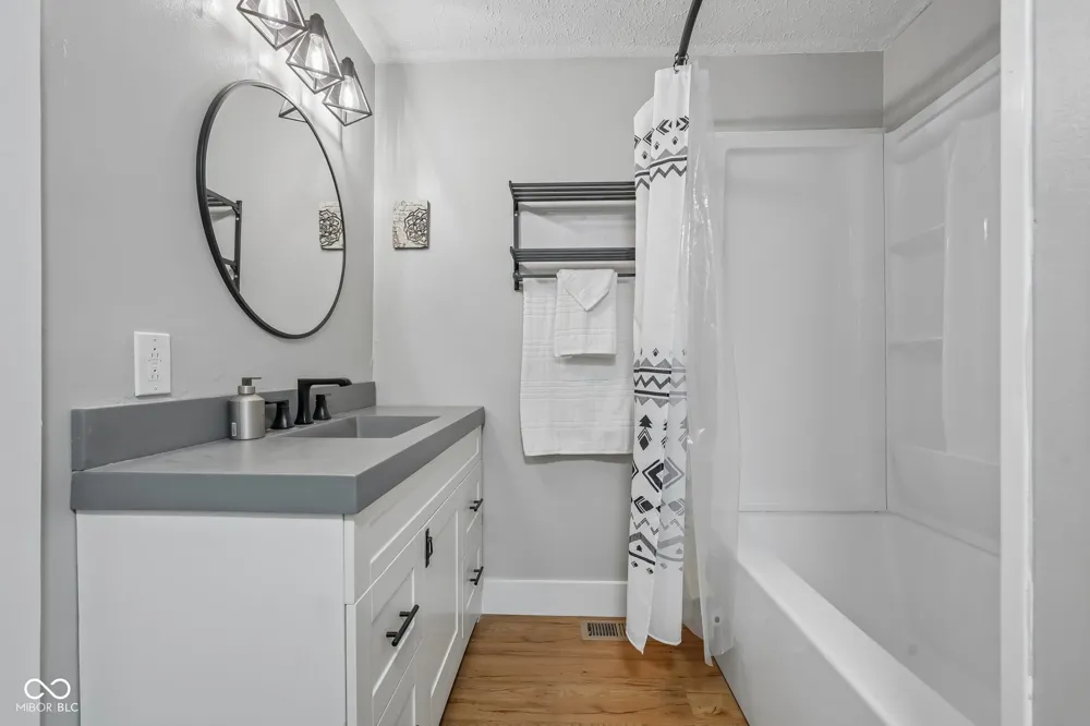 2225 Cramertown Martinsville, IN 46151