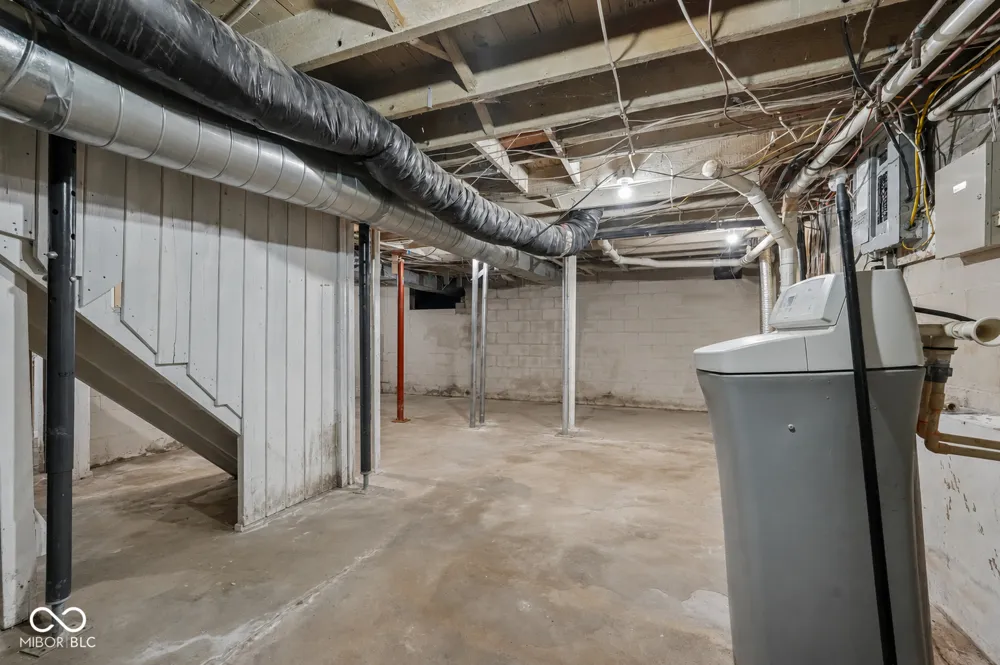 2225 Cramertown Martinsville, IN 46151