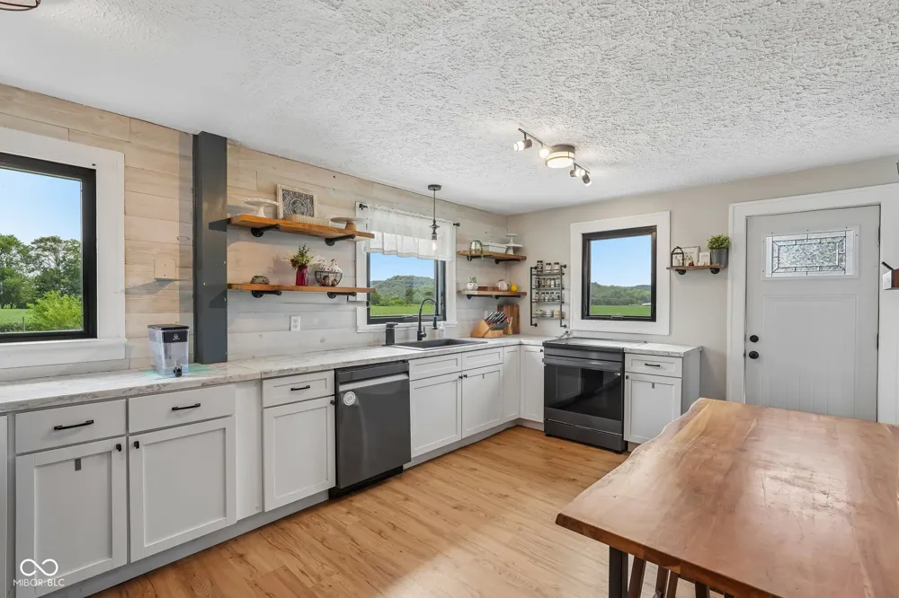 2225 Cramertown Martinsville, IN 46151