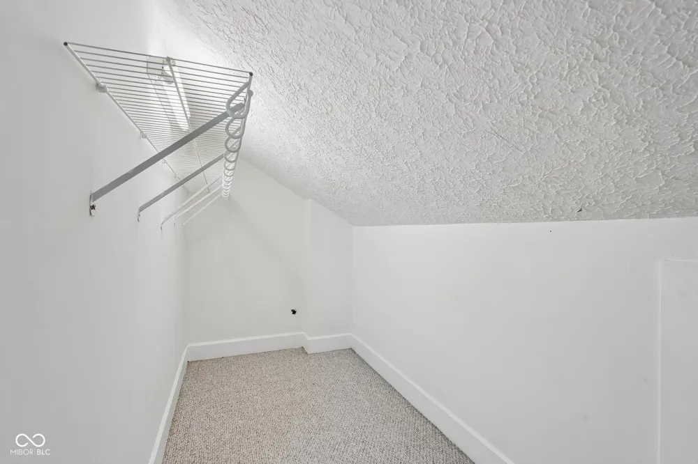 2225 Cramertown Martinsville, IN 46151