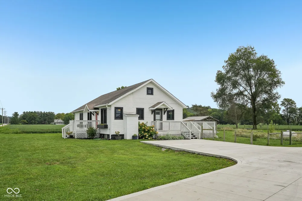 2225 Cramertown Martinsville, IN 46151