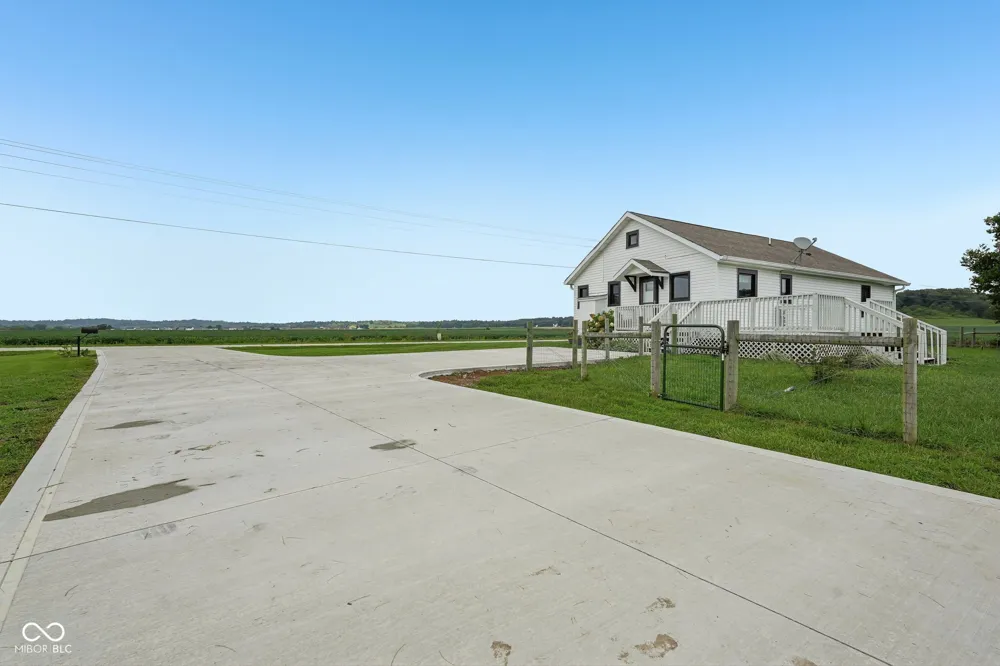 2225 Cramertown Martinsville, IN 46151