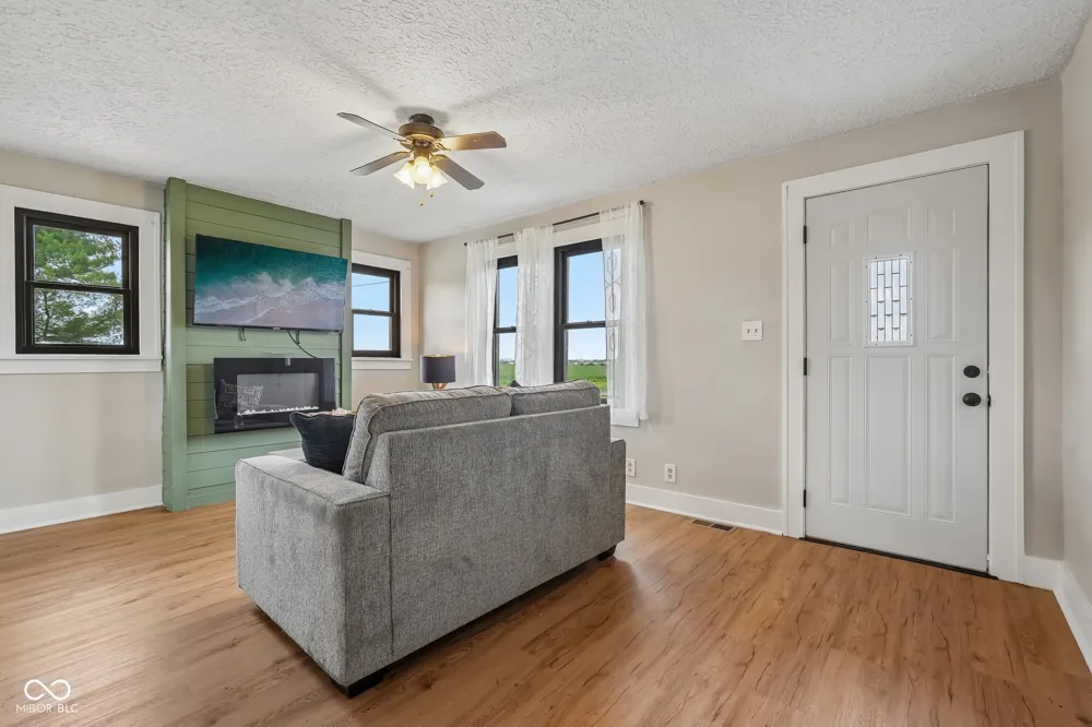 2225 Cramertown Martinsville, IN 46151