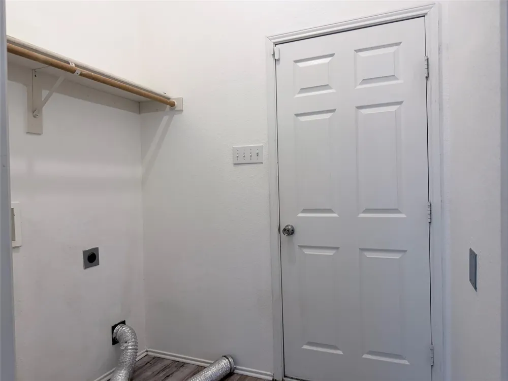 619 Douglas Drive Mansfield, TX 76063