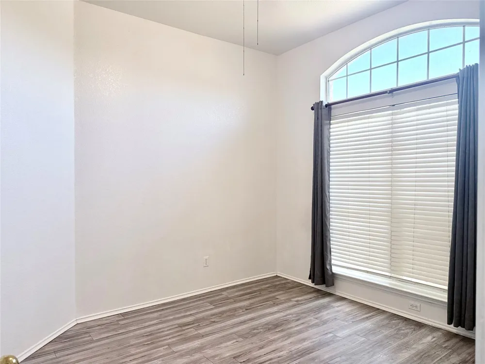 619 Douglas Drive Mansfield, TX 76063