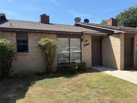 409 W 3rd Street #411