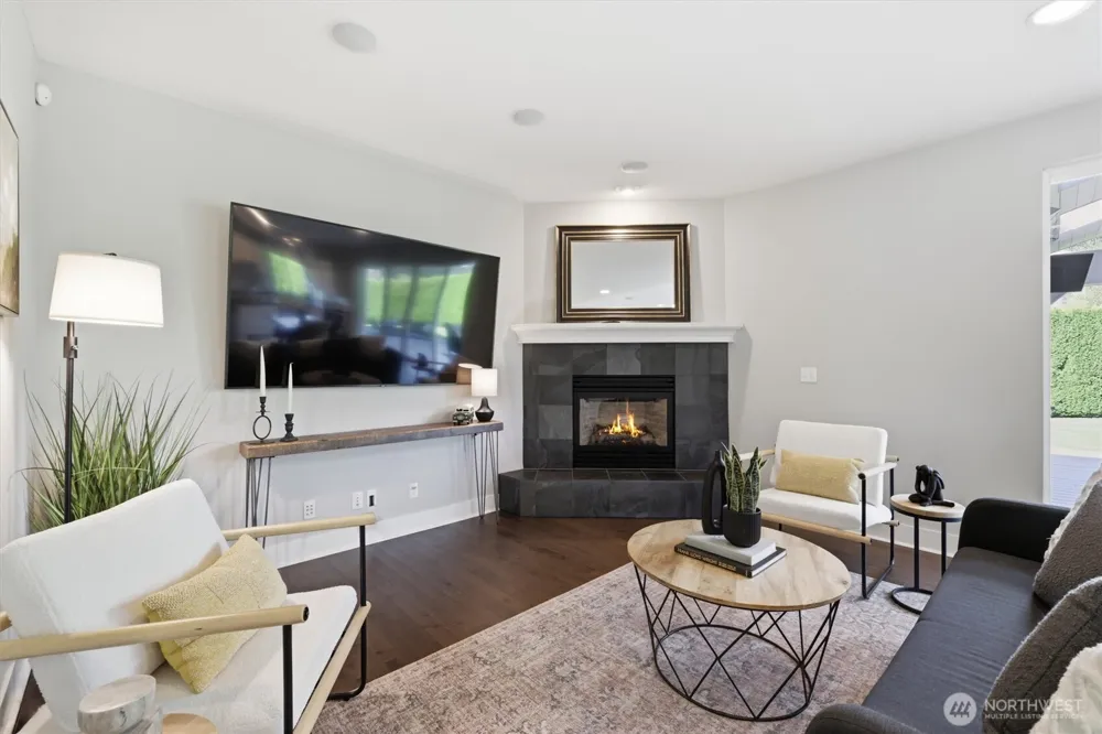 14813 99th Place NE Bothell, WA 98011