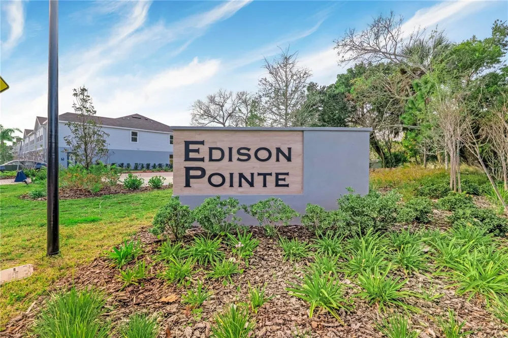 2006 EDISON POINTE BOULEVARD South Daytona, FL 32119