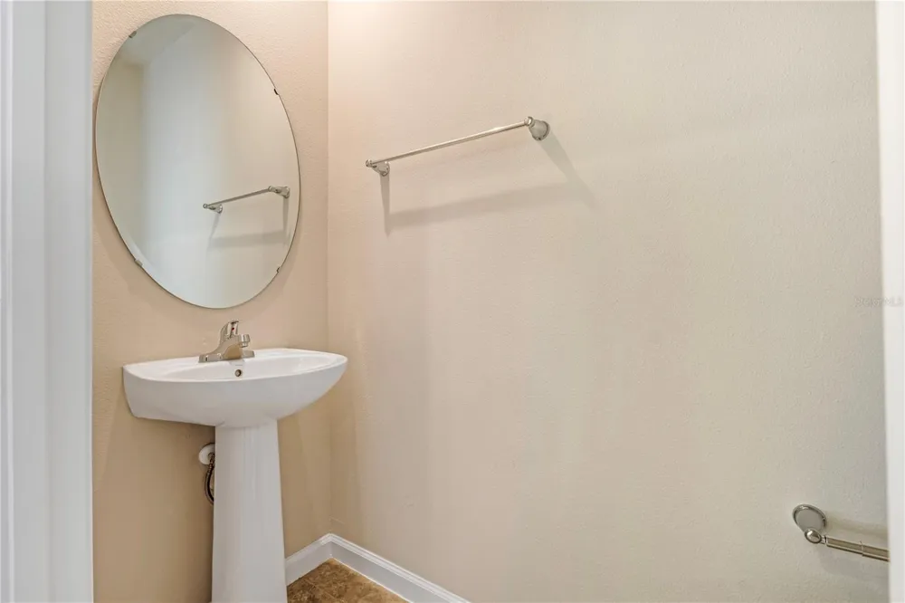 2006 EDISON POINTE BOULEVARD South Daytona, FL 32119