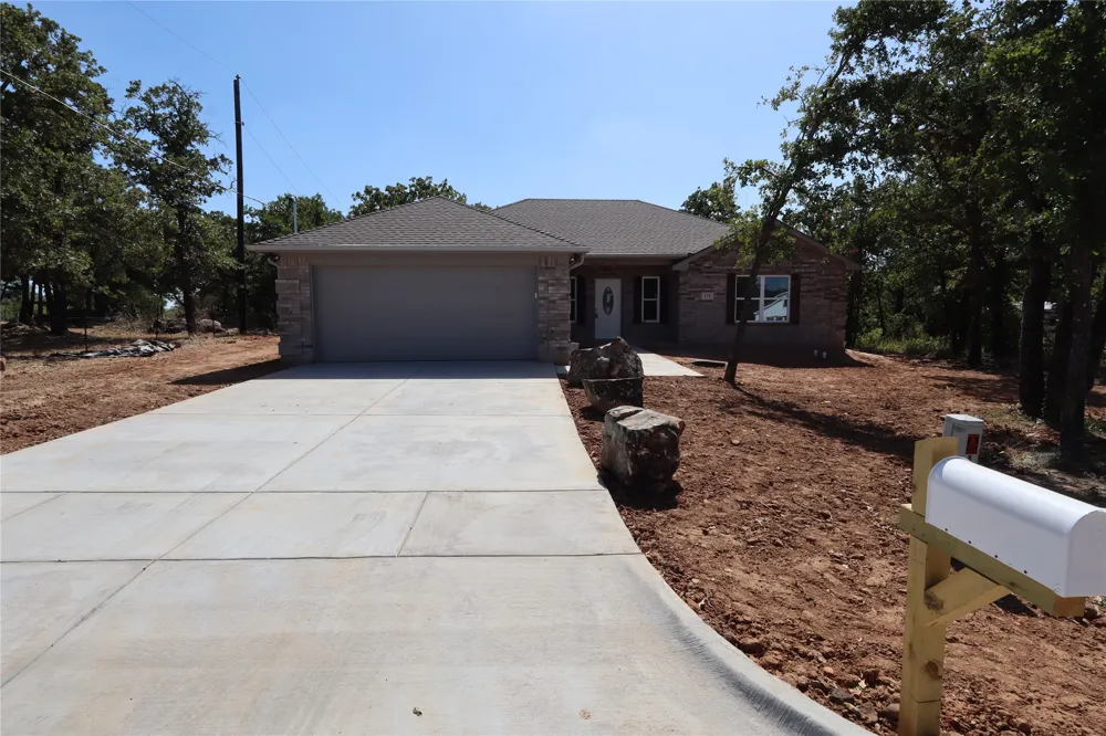 175 Lori Drive Mineral Wells, TX 76067