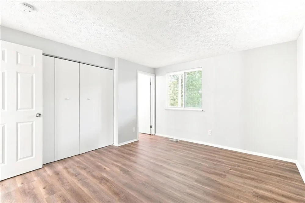 2078 Kimber Trail Stone Mountain, GA 30088