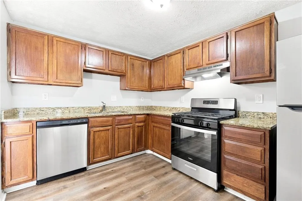 2078 Kimber Trail Stone Mountain, GA 30088