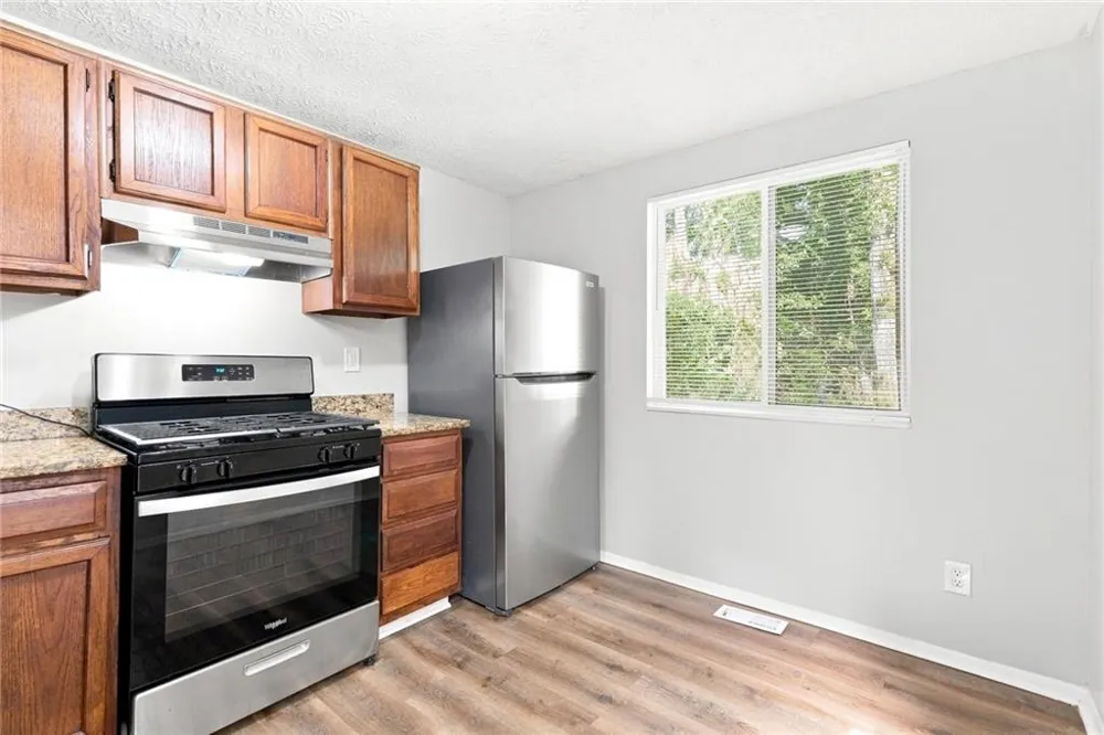 2078 Kimber Trail Stone Mountain, GA 30088