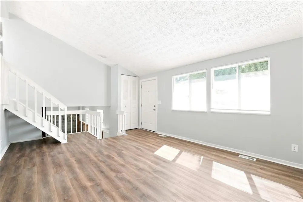 2078 Kimber Trail Stone Mountain, GA 30088