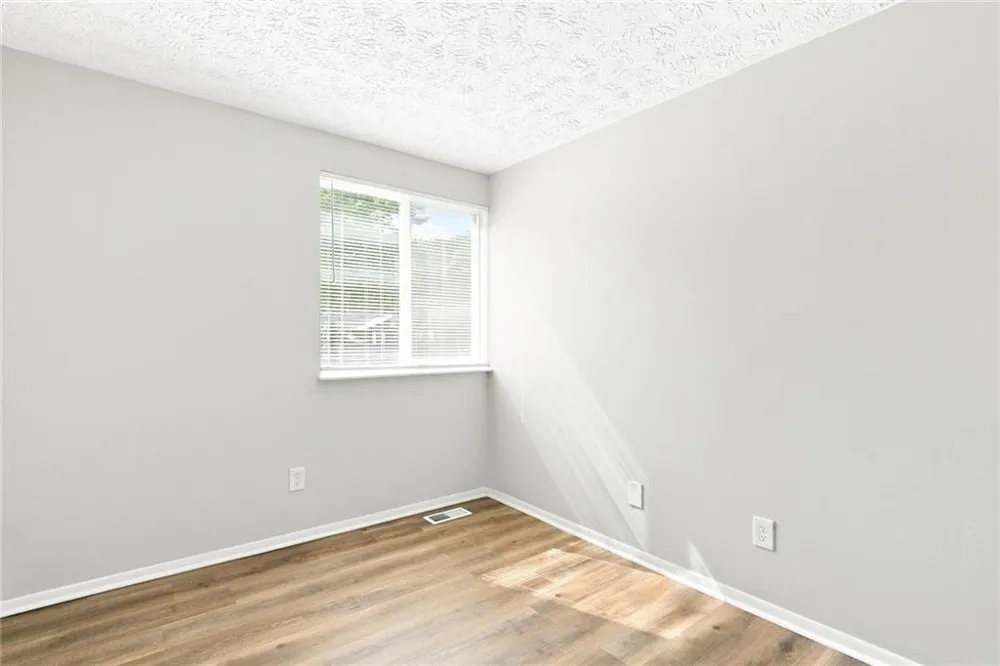 2078 Kimber Trail Stone Mountain, GA 30088