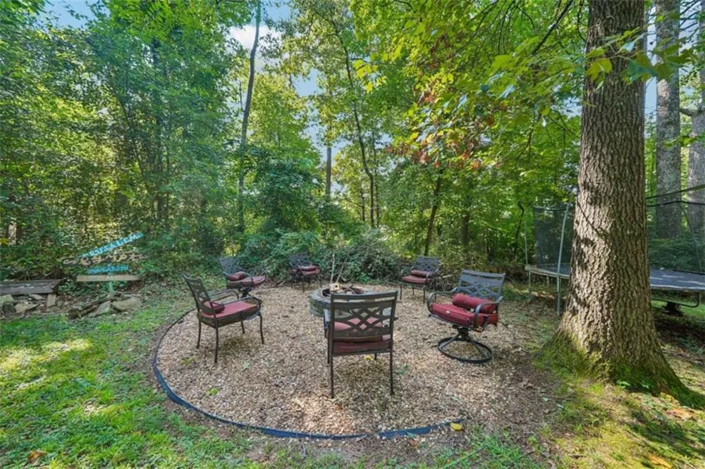 1888 Bent Willow Court Lilburn, GA 30047