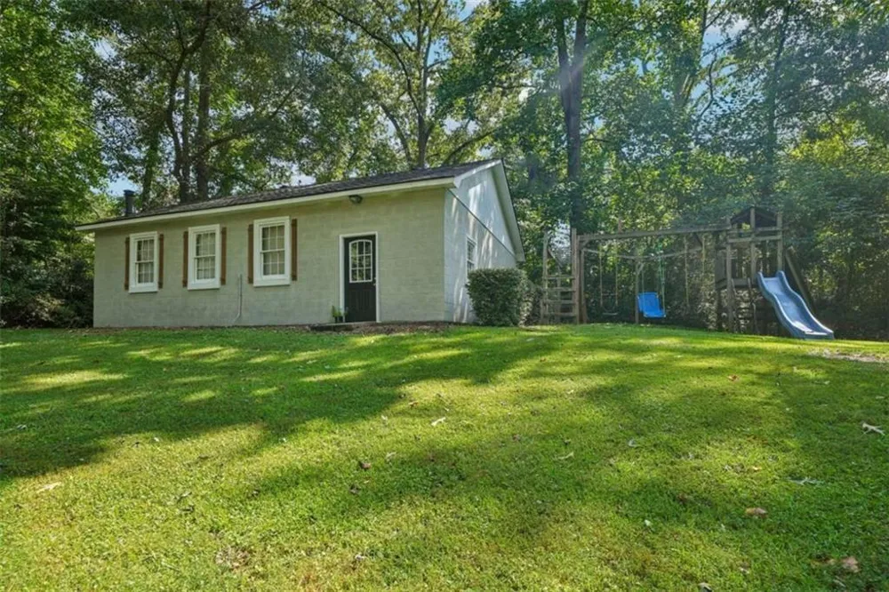 1888 Bent Willow Court Lilburn, GA 30047