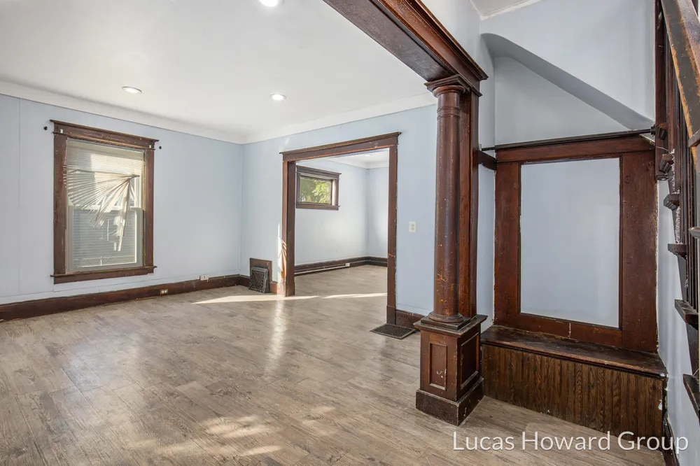 737 Dolbee Avenue SE Grand Rapids, MI 49506