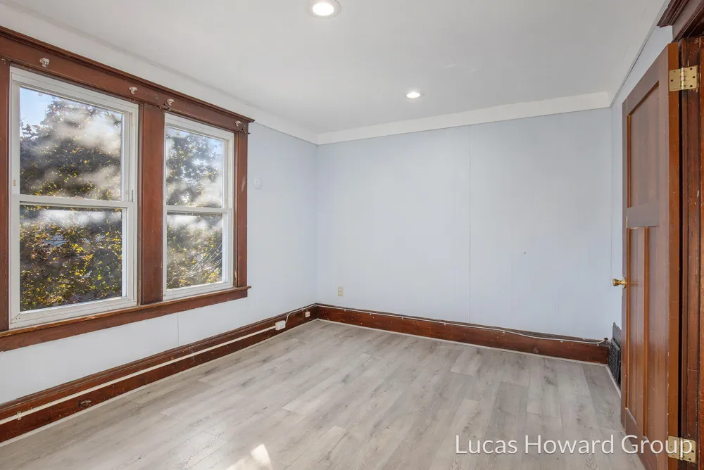 737 Dolbee Avenue SE Grand Rapids, MI 49506
