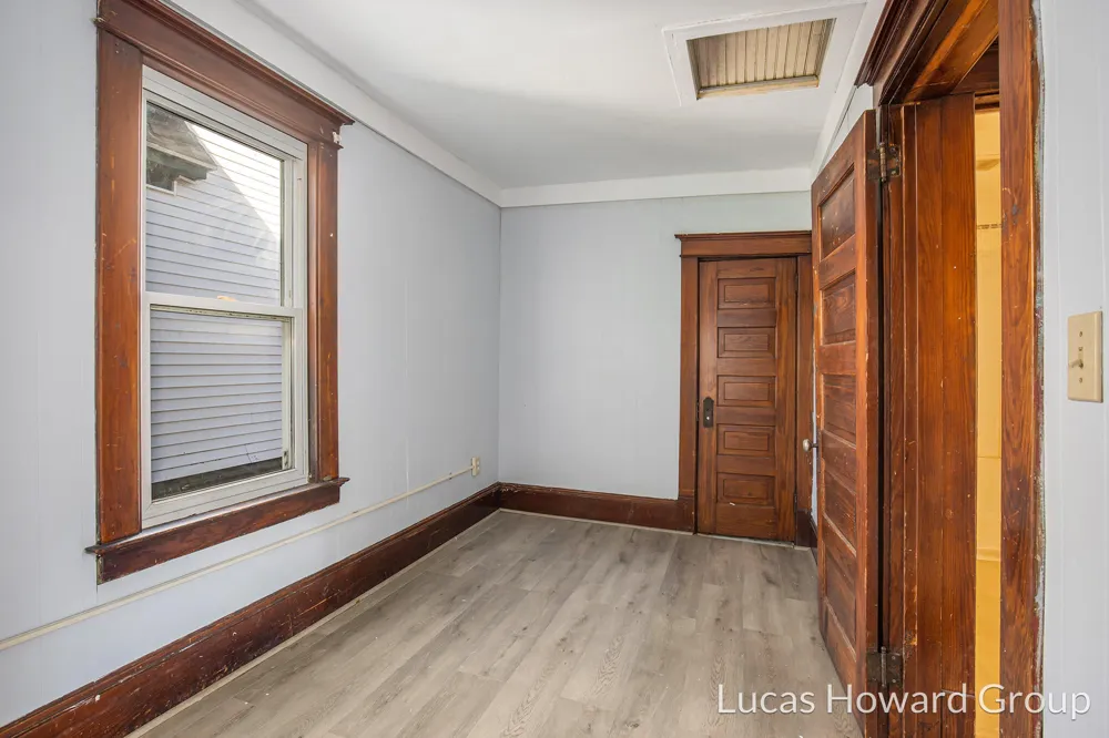 737 Dolbee Avenue SE Grand Rapids, MI 49506