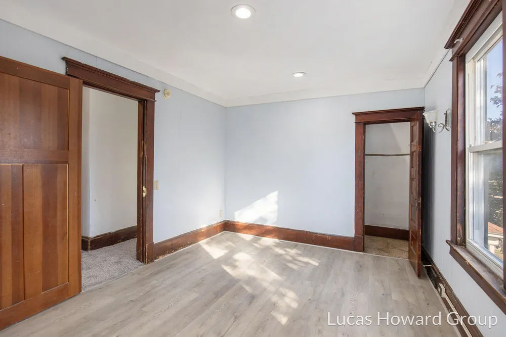 737 Dolbee Avenue SE Grand Rapids, MI 49506