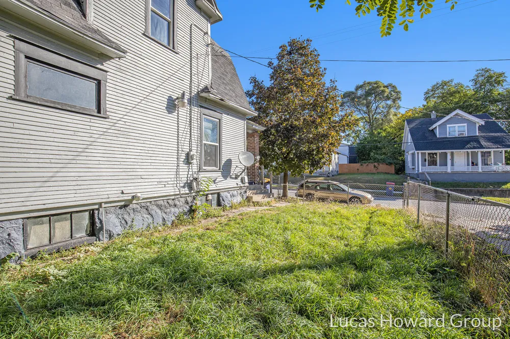 737 Dolbee Avenue SE Grand Rapids, MI 49506