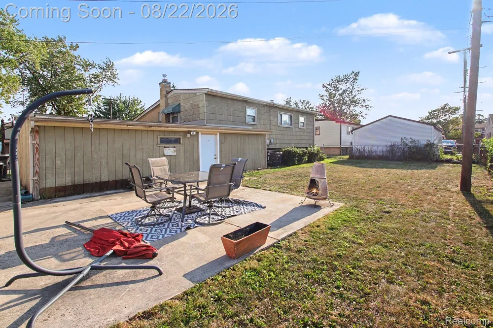 32234 Sandra Lane Westland City, MI 48185