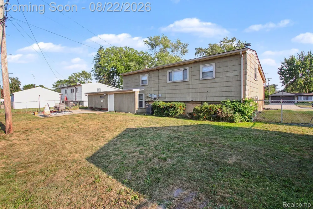 32234 Sandra Lane Westland City, MI 48185