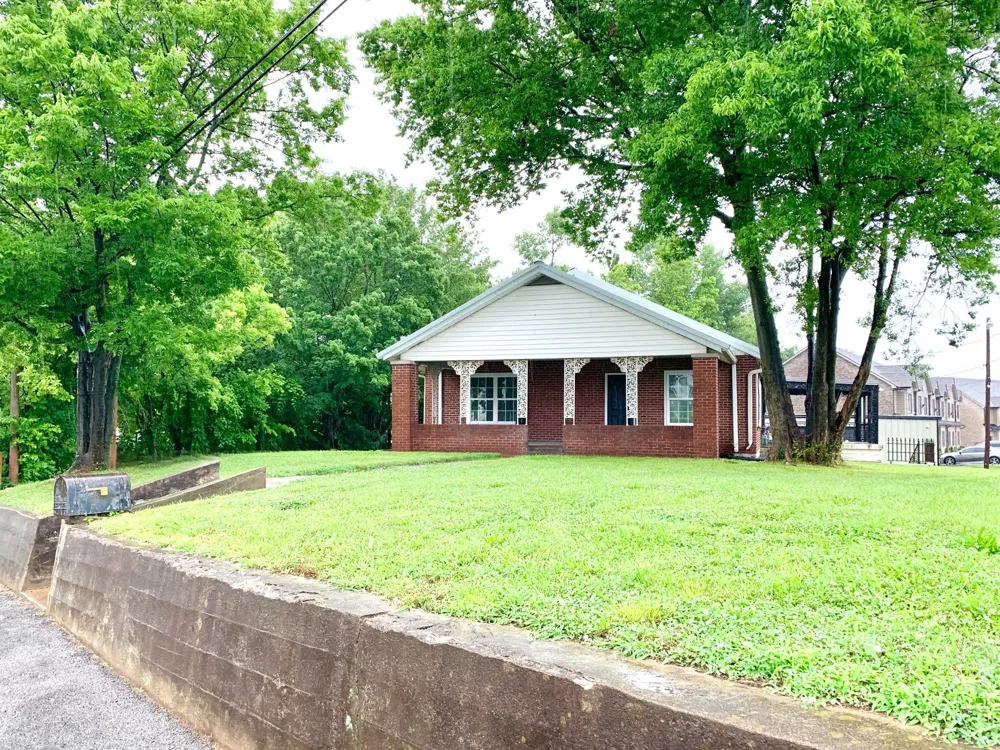 917 Sinclair Dr Clarksville, TN 37042