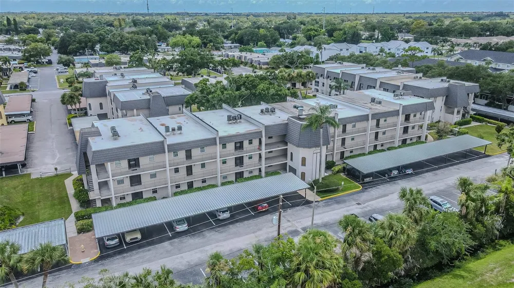 8765 BARDMOOR BOULEVARD #304 Seminole, FL 33777